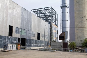 Wydarzenia i Nowo��ci - Fabryka wełny mineralnej Petralana w Bytomiu - nowoczesna fabryka, duże moce produkcyjne