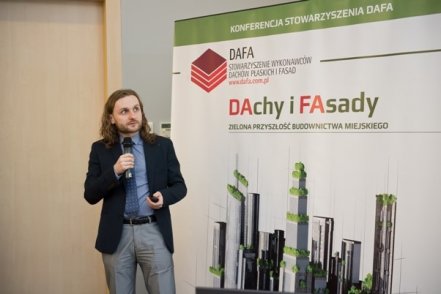 Wydarzenia i Nowo������������������ci - „DAchy i FAsady - zielona przyszłość budownictwa miejskiego” – relacja z Konferencji DAFA