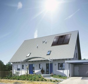 Dom energooszczędny - Solary pomogą oszczędzać energię