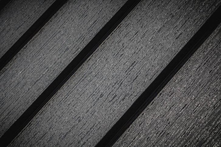 Wydarzenia i Nowości - Panel dachowy Retro Pladur Relief Wood - nowość firmy Blachotrapez