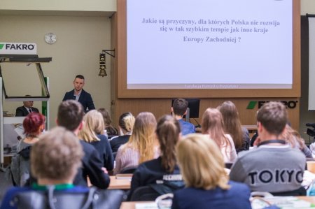 Forum szkół - Rozwiń Skrzydła Przedsiębiorczości z FAKRO