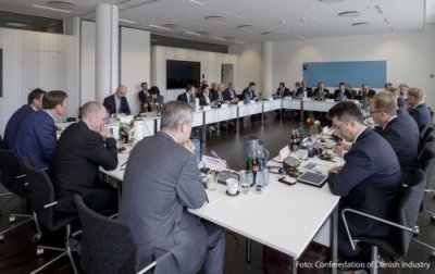 Wydarzenia i Nowości - Prezes VELUX Polska Jacek Siwiński wziął udział w spotkaniu z Premier Beatą Szydło w Kopenhadze