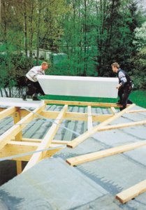 Ocieplenia dach������w sko������nych - Izolacja dachu nad krokwiami cz. III
