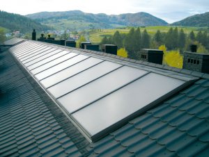 Dachy skośne - Kolektory słoneczne - czysta energia