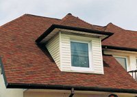 Pokrycia dachowe / Gonty bitumiczne - Pokrycie dachu blachą czy dachówką bitumiczną