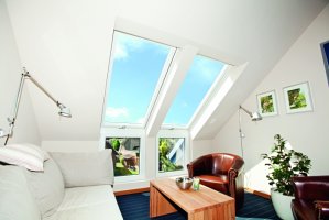 Okno w dachu - Okno Designo R1 – perspektywa pełna światła