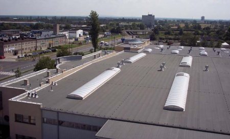 Dachy płaskie - Dobór łączników do montażu na dachach płaskich