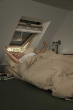Poddasza - Komfortowe mieszkanie na poddaszu latem. Jak chronić się przed upałem?