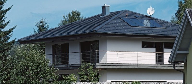 Pokrycia dachowe / Ceramiczne - Dachówki ceramiczne płaskie – nowoczesność tkwi w prostocie