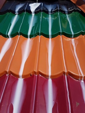 Pokrycia dachowe / Blaszane - Długowieczne pokrycia dachowe z blachy – innowacyjna technologia Nano Protection Technology