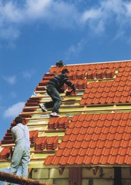 Dachy sko������ne - Ceramiczne pokrycia dachowe