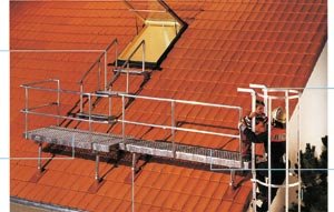 Akcesoria dachowe - Zabezpieczenia dachowe - Ewakuacja przez dach